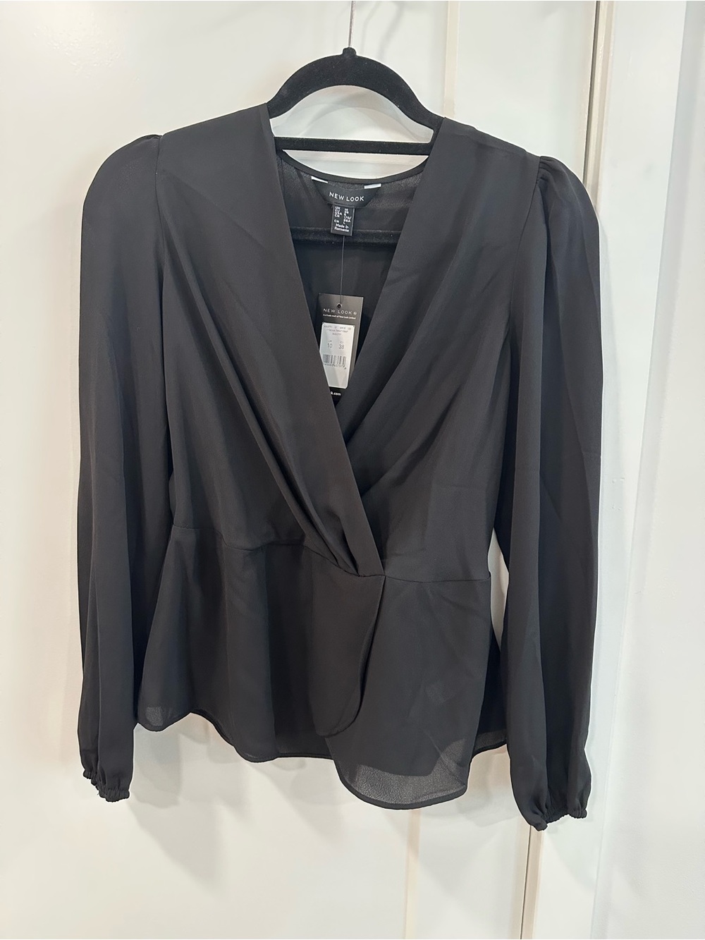 New Look NWT Black Twist Front Wrap Blouse US 6